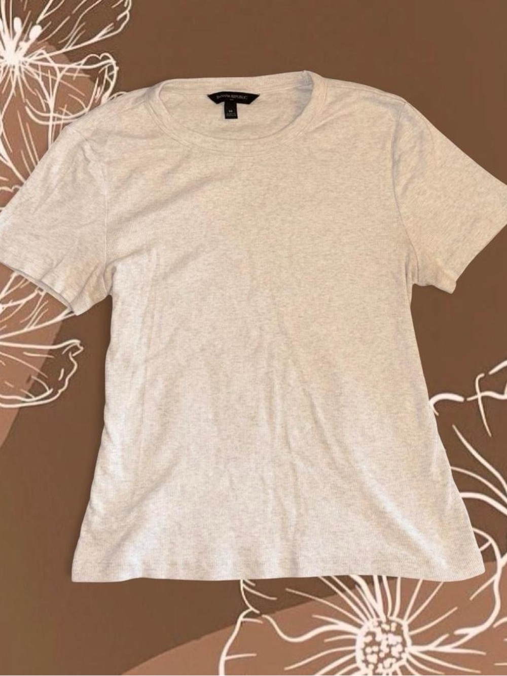 Banana Republic Basic White/Beige Tee